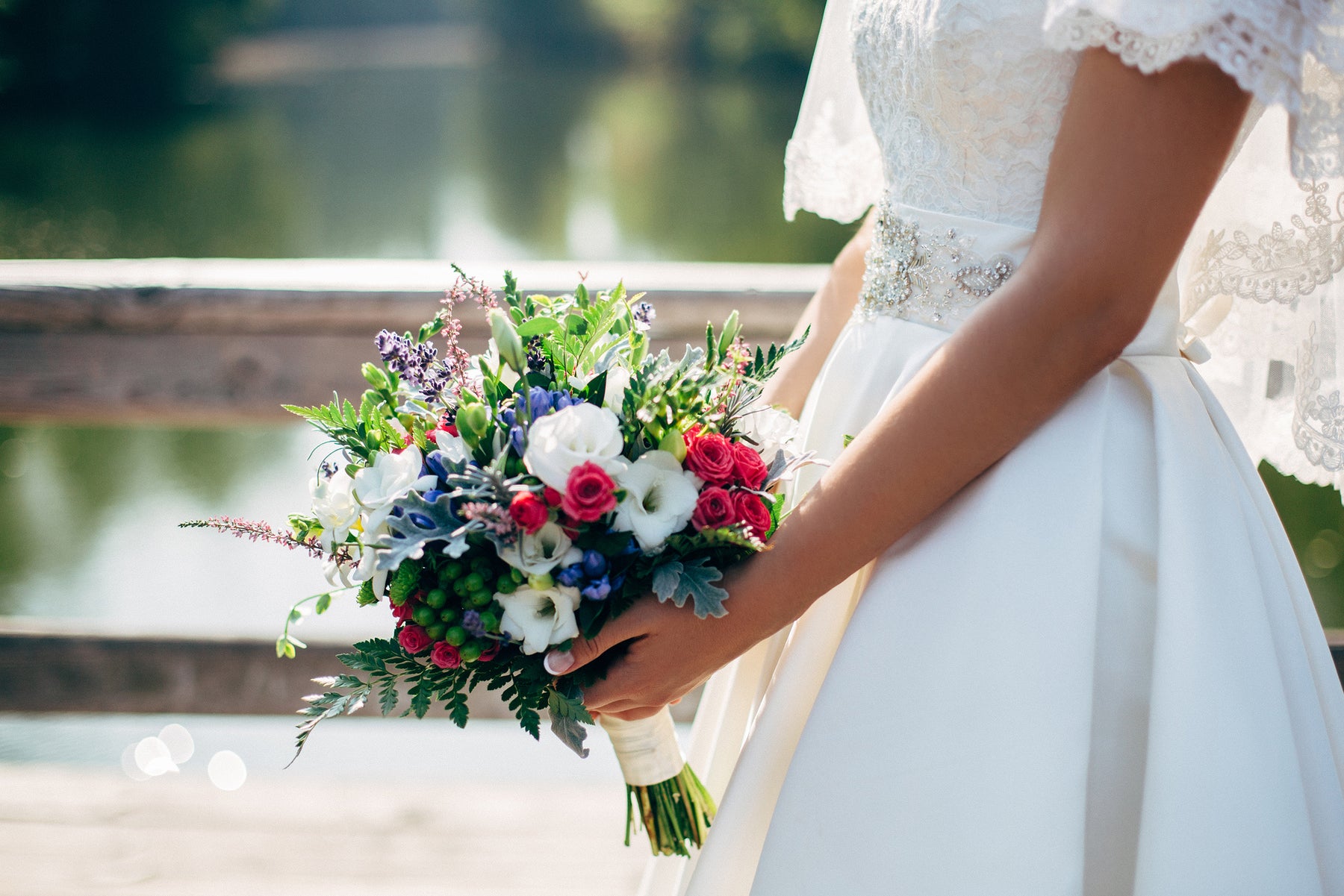 Recommended Spring Wedding Flowers and Bouquets | SilksAreForever.com