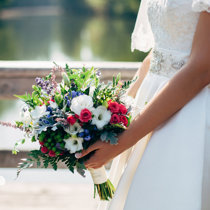 Recommended Spring Wedding Flowers and Bouquets | SilksAreForever.com