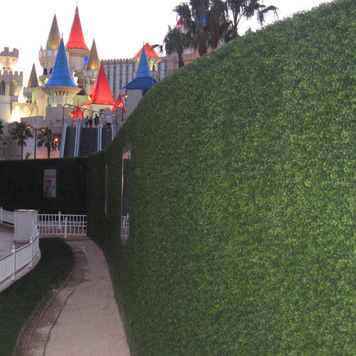 UV-Proof and IFR boxwood foliage used on a Las Vegas installation wall